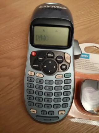 Etiquetadora Dymo LetraTag + Cinta
