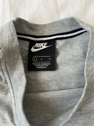 Nike Grey Cropped Sweatshirt Women’s L Minimal Log