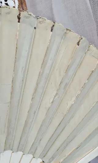 Antiguo Abanico encaje seda hueso sxix 