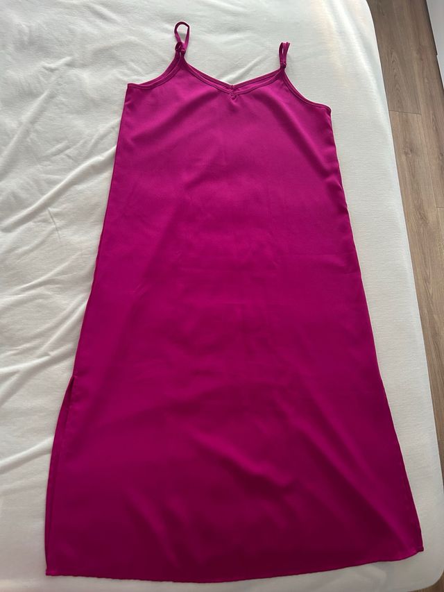 Vestido lencero fucsia