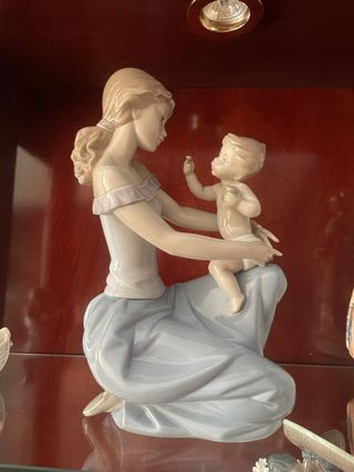 LLADRO Madre con Bebé