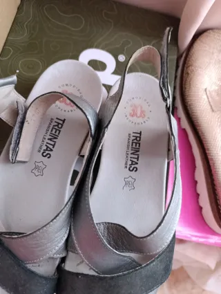 Sandalias de piel TRENTAS plateadas