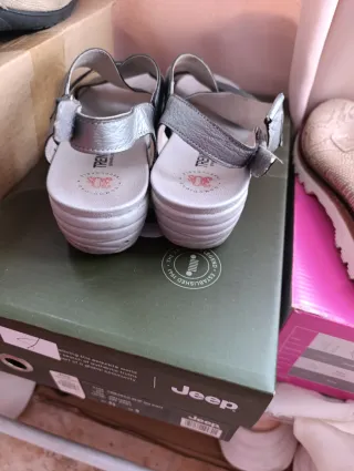 Sandalias de piel TRENTAS plateadas