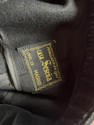 Capa española negra