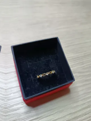 Anillo oro con circonitas