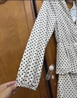 Vestido largo lunares beige y negro