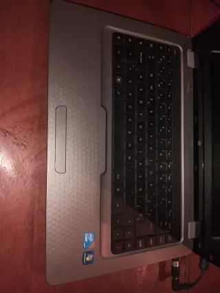HP G62-120ss i3 Portátil