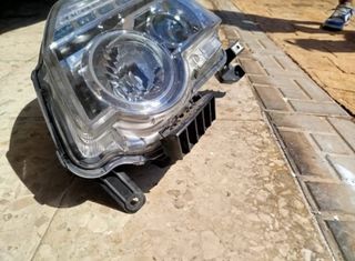 Faro Nissan X-Trail