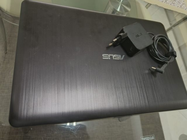 Portátil Asus A540L Preto