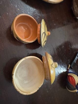 Set ciotole in ceramica con coperchio