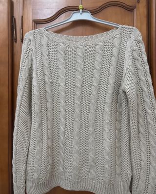 Jersey de mujer beige trenzado