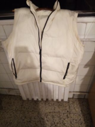 Chaleco ZARA Beige. Regalo pantalón corto verde xl