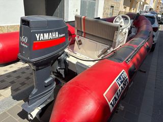 VALIANT V-490 con motor Yamaha 60cv