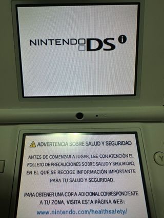 Nintendo DSi Edición Pokémon Blanca