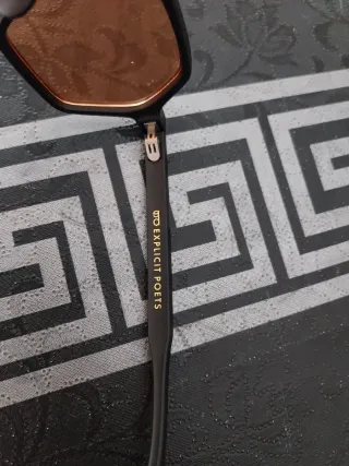 Gafas de sol GTO EYE hexagonales negras y naranjas