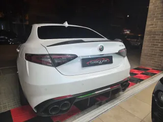 Alfa Romeo Giulia Quadrifoglio Manual