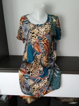 Vestido estampado con cinturones y animal print