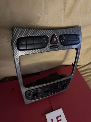Consola Central Radio Mercedes CLK Carbono