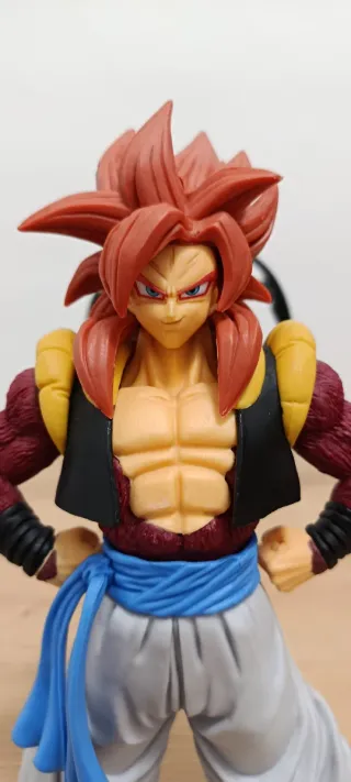 Figura Gogeta SSJ4