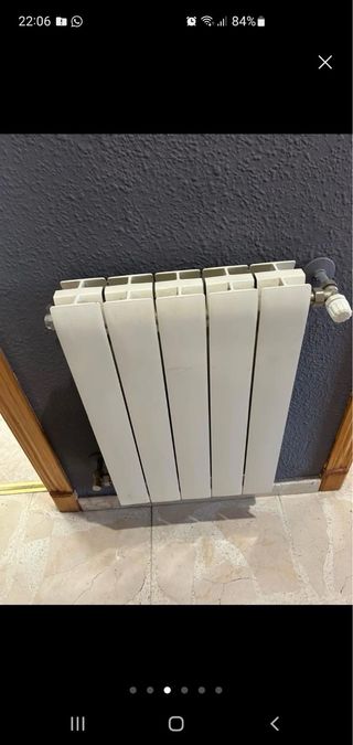 Radiadores de agua blancos