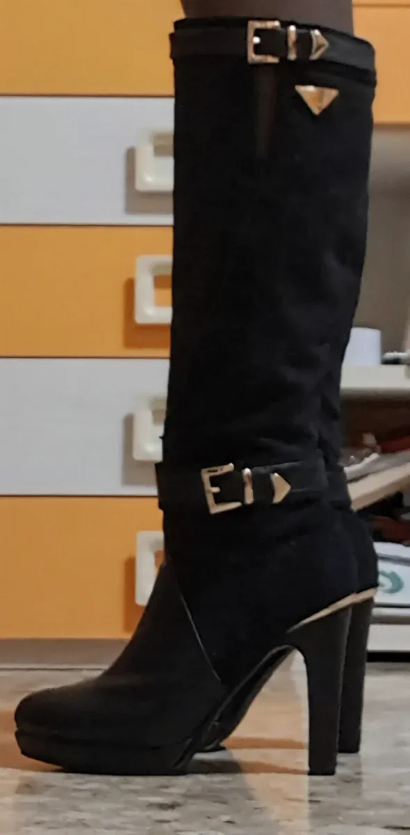  Stivali alti Laura Biagiotti – Taglia 40