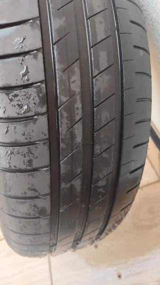 Neumático Goodyear 195/65 R15 91V
