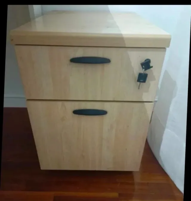Cajonera de oficina madera