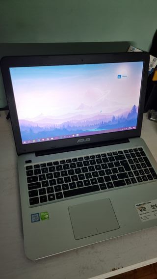 Portátil ASUS F556U i7 12GB RAM