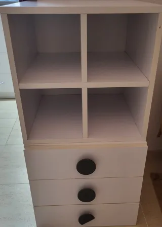 Mueble infantil 3 cajones y 4 huecos