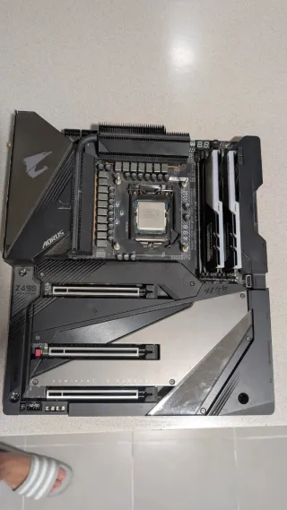 Gigabyte Z490 Aorus Xtreme