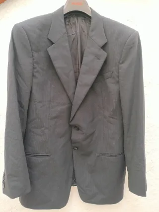 URGE Americana Armani Collezioni Hombre Talla 56R 