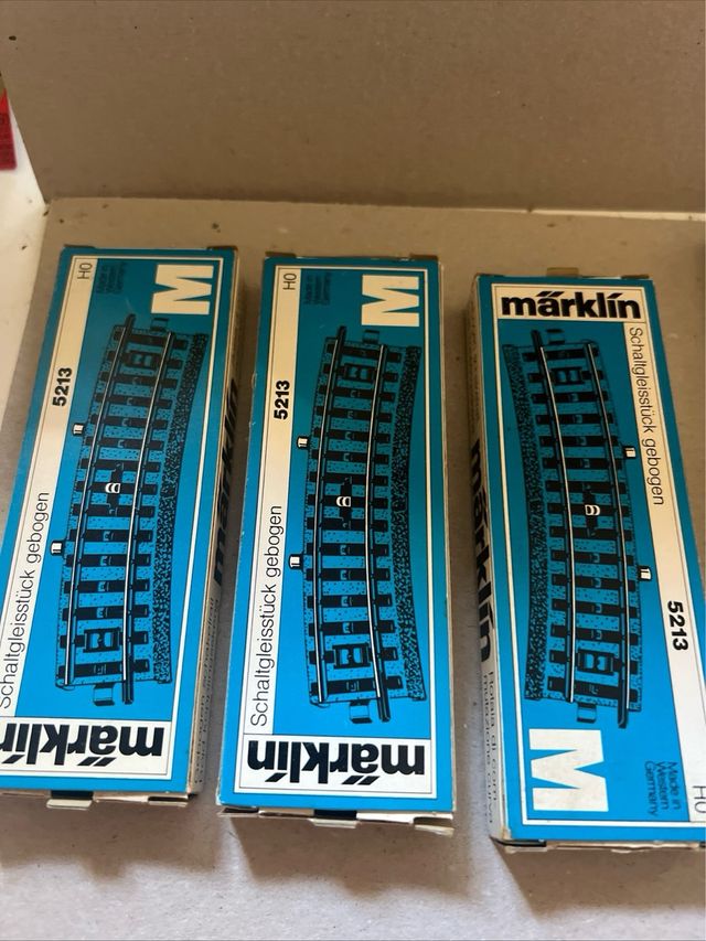 Marklin HO Rieles y Desvíos (5213, 5115)