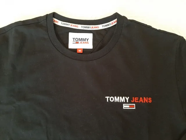 Camiseta Tommy Jeans Negra Talla XS