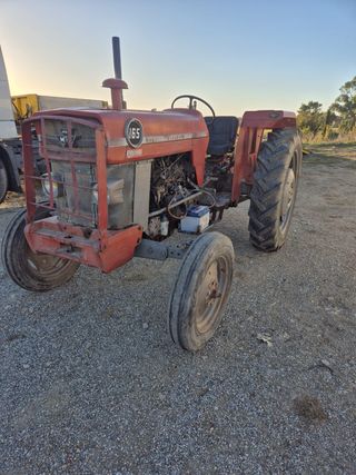 Tractor Massey Ferguson 165