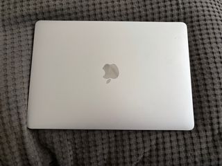 MacBook Air 13 Intel Core i5 8GB RAM