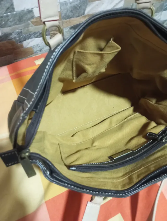 Bolso Vintage CH Piel Negro y Beige