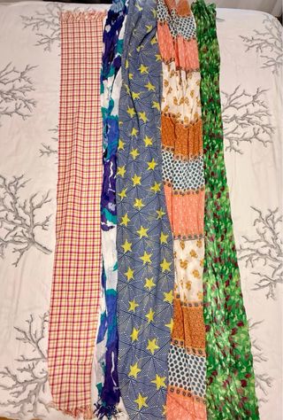 Lote 5 pañuelos estampados