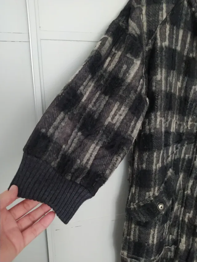 Abrigo Puyco cuadros gris y negro Talla S