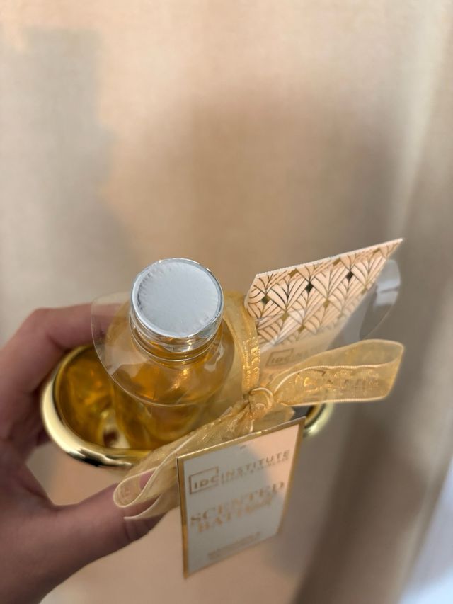 Kit IDC INSTITUTE Baño Oro Mandarina y Pomelo