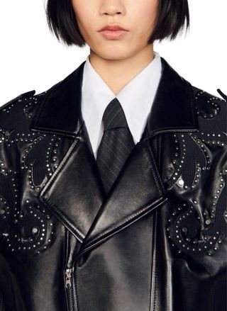 Chaqueta biker cuero y tachuelas Sandro Talla 34