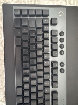 Teclado Gaming Logitech G815 RGB Mecánico