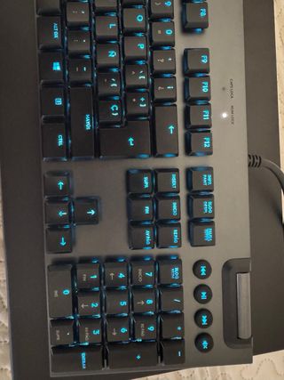 Teclado Gaming Logitech G815 RGB Mecánico
