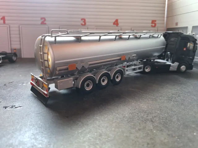 Cisterna Eligor 1:43