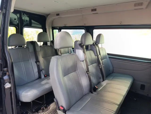 Ford Transit 2014 9 plazas