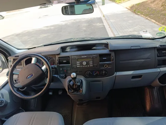 Ford Transit 2014 9 plazas