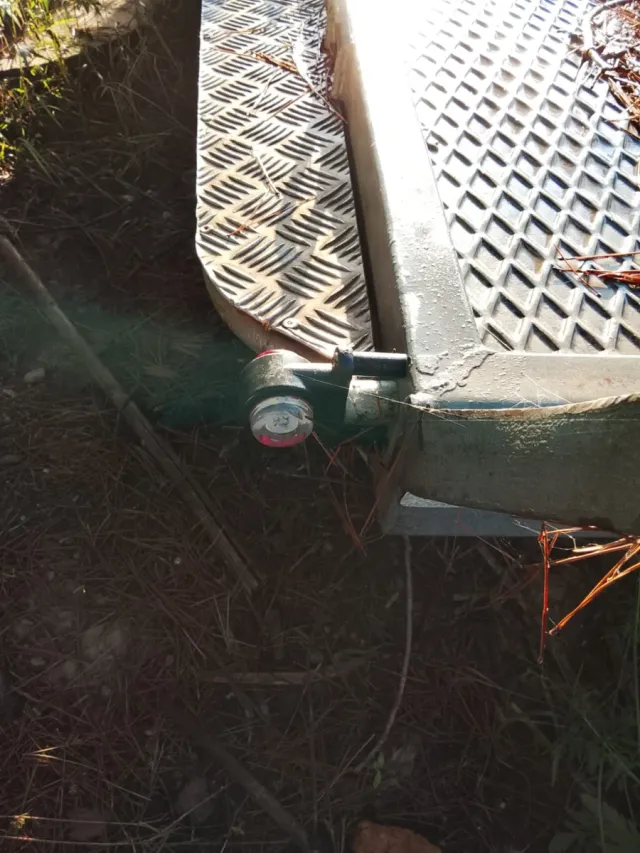 Remolque porta coches basculante