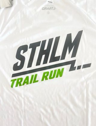 Talla S. Camiseta deportiva de mujer CRAFT. 