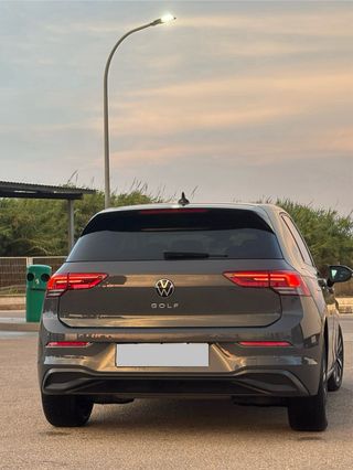 Volkswagen Golf 2021