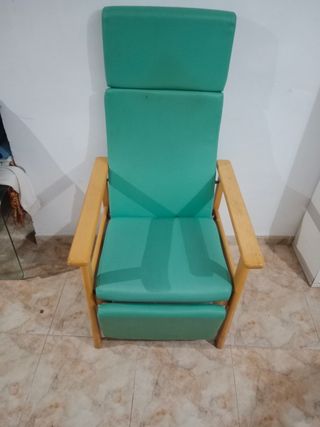 Sillón reclinable verde