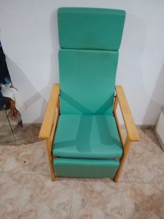 Sillón reclinable verde